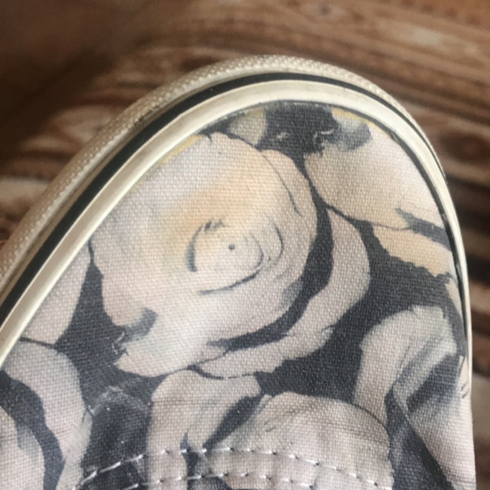 Floral vans - Picture 6 of 7